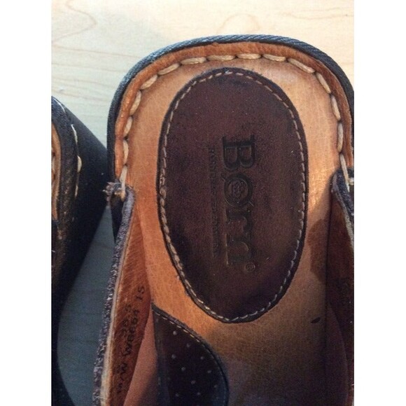 INVENTORY REDUCTION SALE. Born Clogs NB - Picture 2 of 6